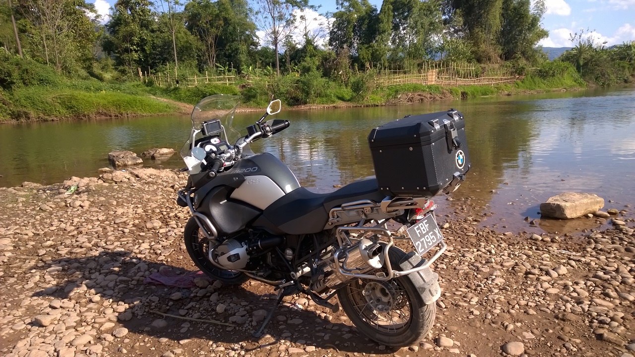 Kurzer Abstecher zum Fluss in Luang Namtha